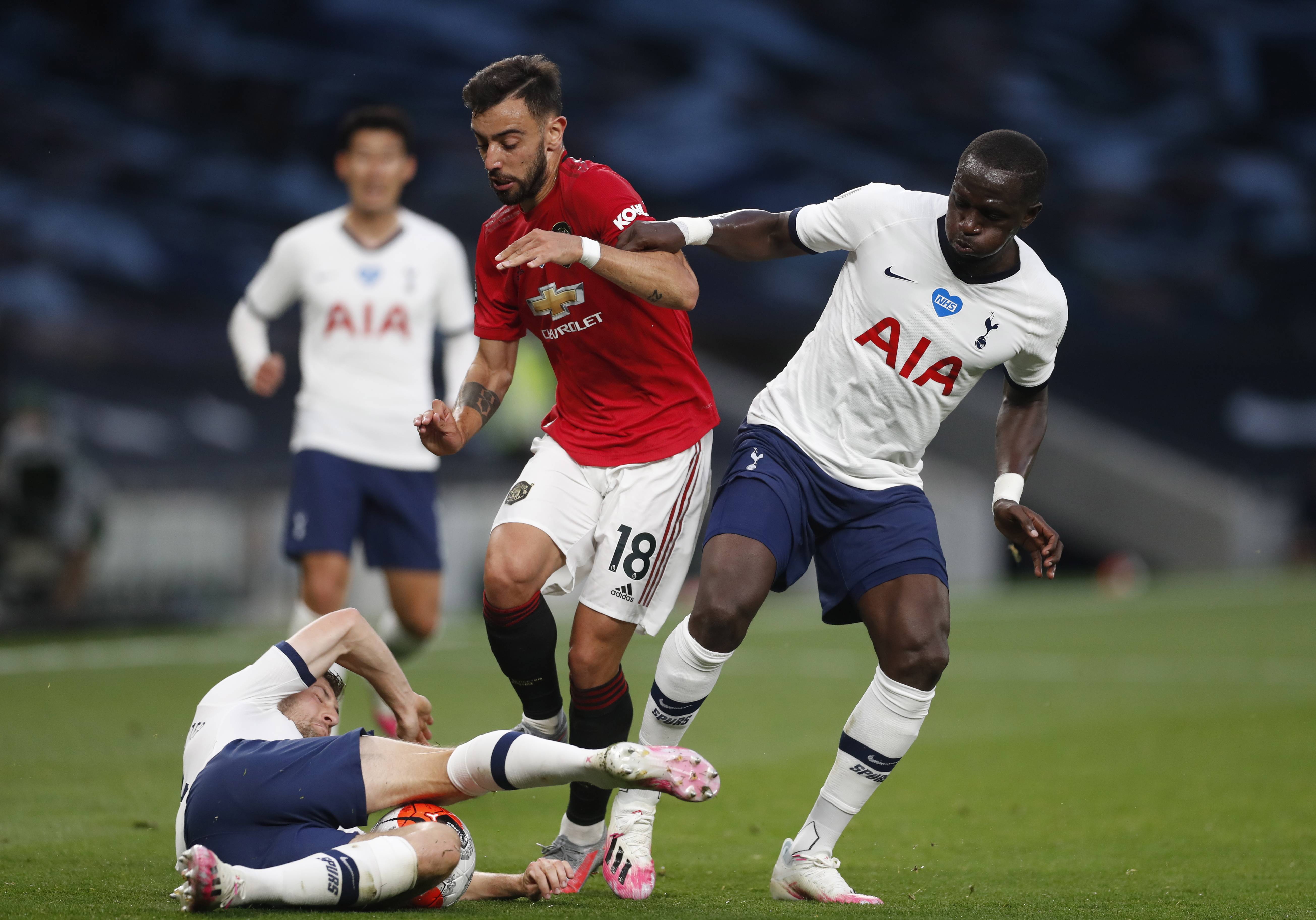 展现了他在 展现了他在